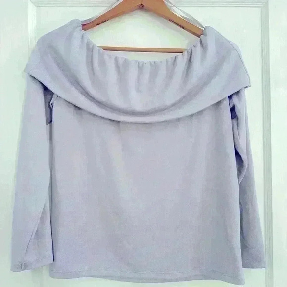 Women’s Large Loft Lilac off the shoulder Sweater - Picture 2 of 4